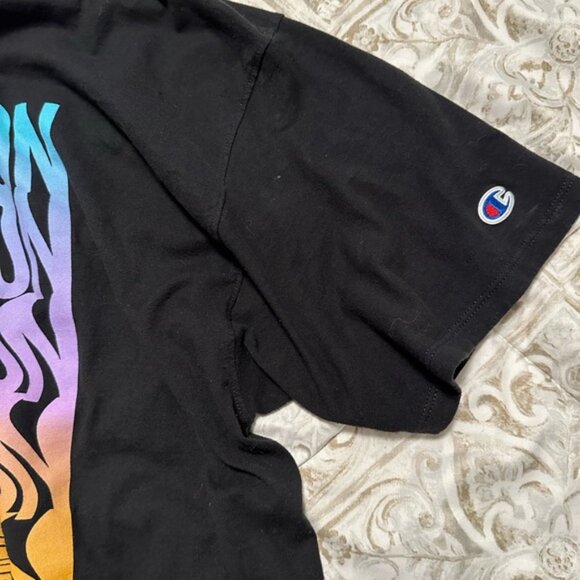 Black Wavy  Logo Tee Shirt - Picture 3 of 8